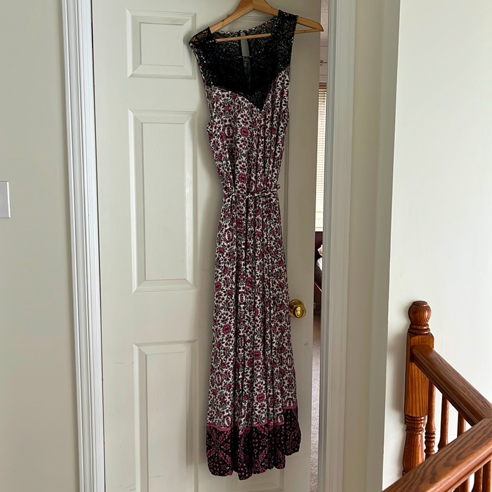 Torrid size 1 sleeveless summer dress